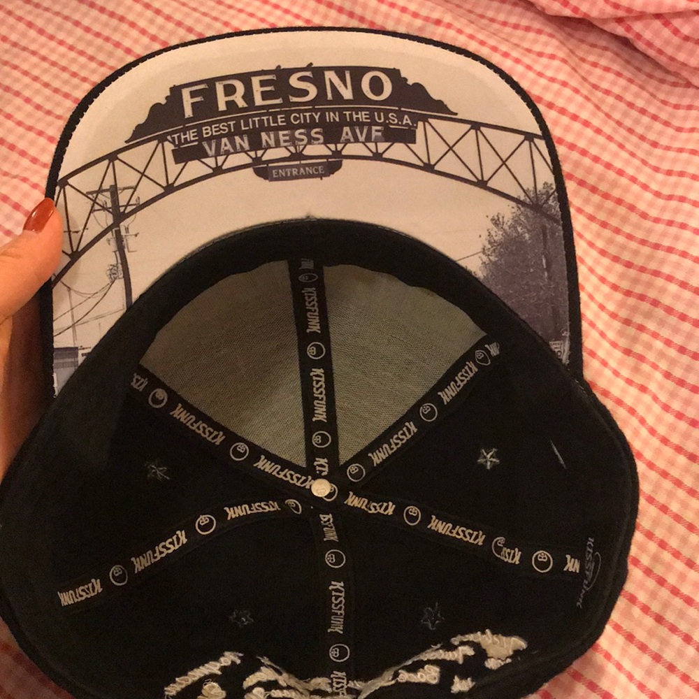 Hat - Picture 2 of 3